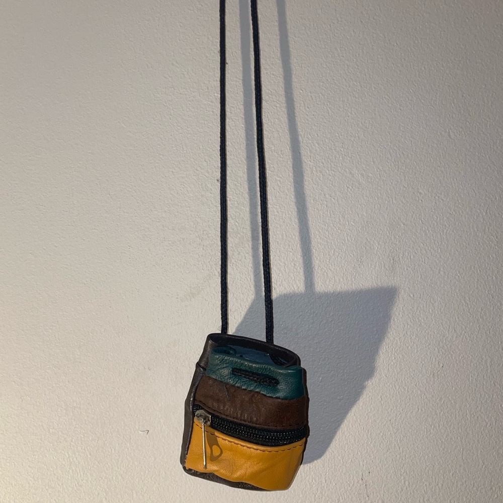 Handmade leather pouch - Picture 5 of 8
